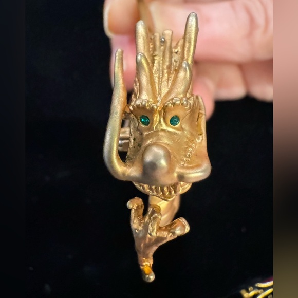 Vintage 3D Gold-Tone Fantasy Dragon Brooch with Green Rhinestone Eyes - Picture 2 of 8